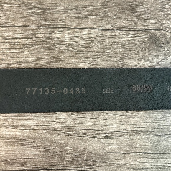 Levis Belt Mens 80/90 Black Full Grain Buffalo Leather Gold Round Buckle Classic - Picture 5 of 8